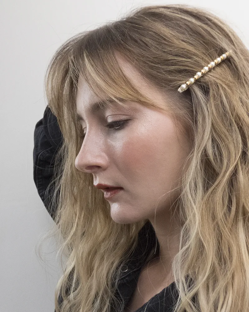 Barrette à clipser à perles nacrées et dorées