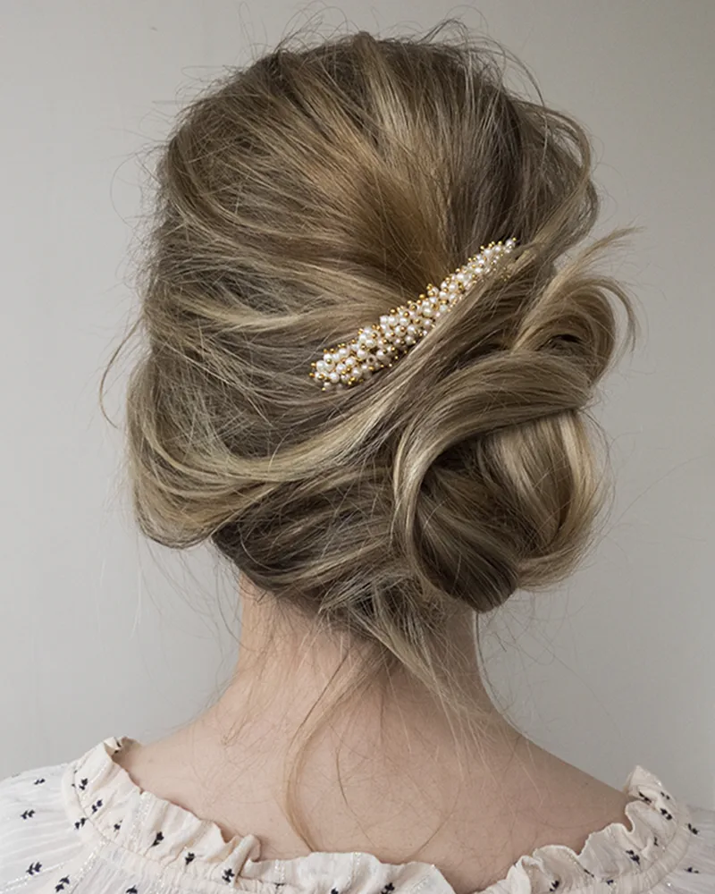 Peigne de mariée petites perles indiennes nacres blanches