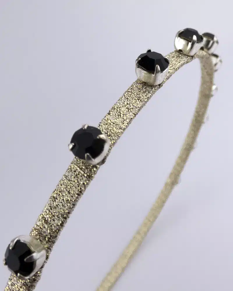 Serre-tête gros strass noir et ruban lamé or pour un bel événement | Atelier Araçari